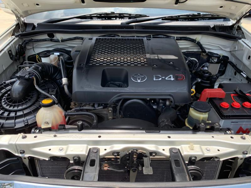 VIGO CHAMP 4X4 4DR 3.0 PRERUNNER G ,M/T